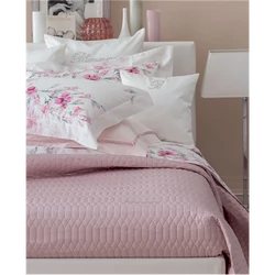 Iris Bedspread for queen bed 220x270(01.Pearl)