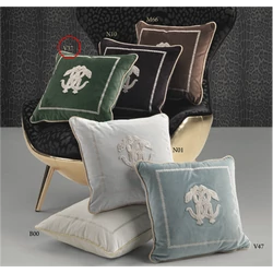 Platinum Snake 40x40 cm párna (V37)