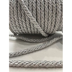 Paszomány 25m x 10 mm Ezüst