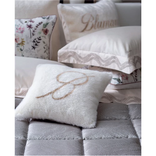 St. Moritz Cusion 42x42(05.Ecru)