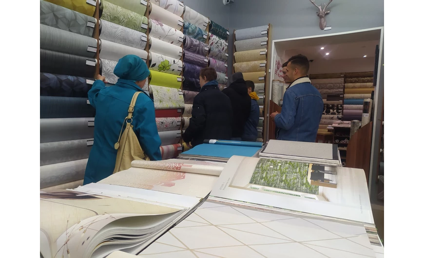 Látogatóban nálunk  a BSZC Kós Károly Technikum és Szakképző Iskola Szobafestő-Mázoló-Tapétázó szak diákjai. 